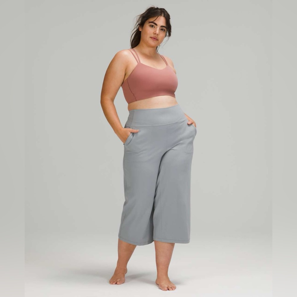 Lululemon Align Wide Leg Crop 23" size 2 Rhino Grey RHIG